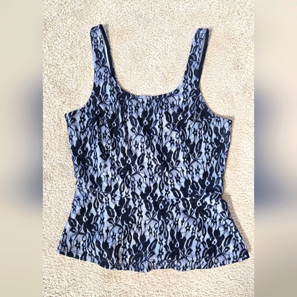 Express Black and White Lace Peplum Top Size Small - Picture 1 of 5